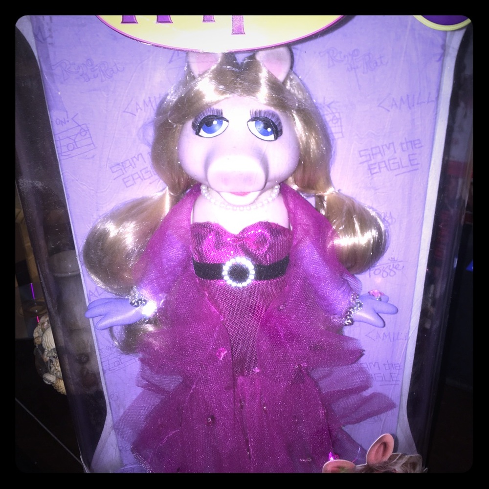 COPY - ♥️♥️Miss Piggy STILL IN THE BOX NWT♥️♥️